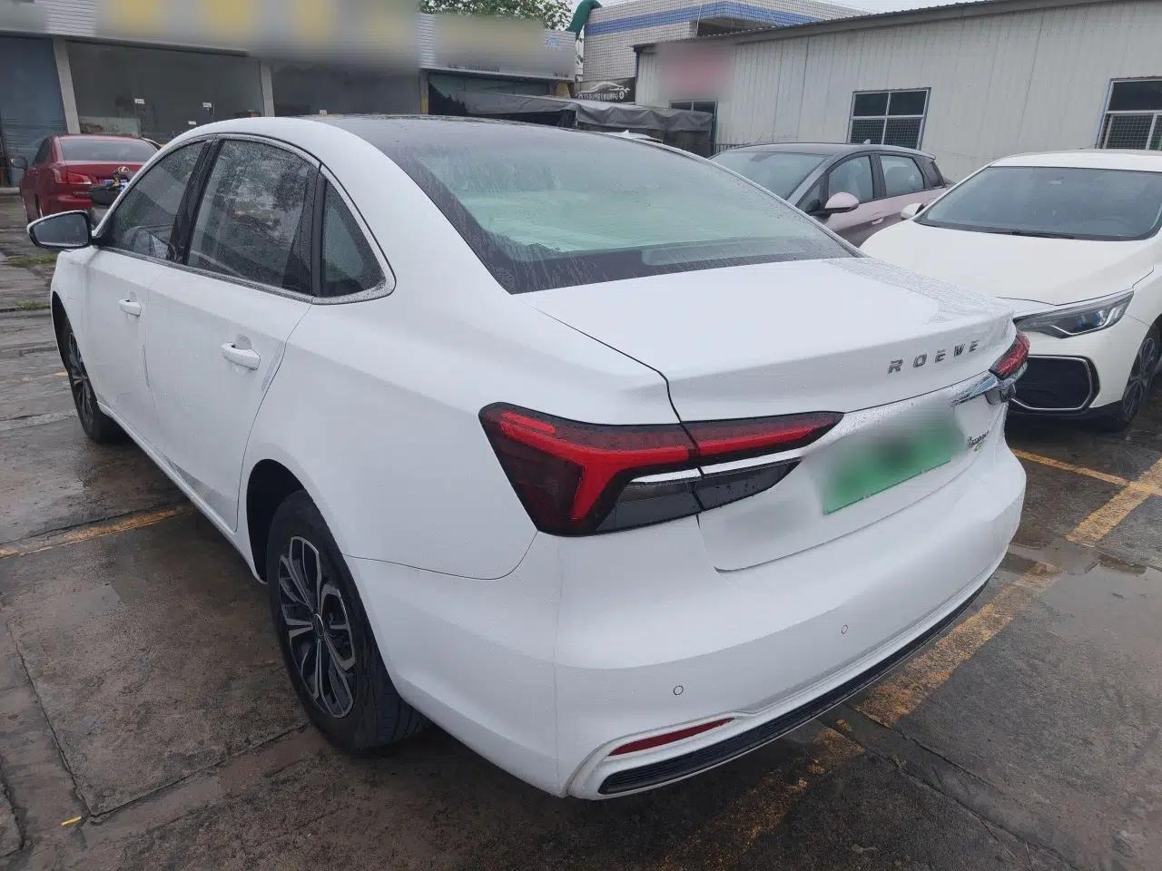 Roewe i6 MAX New Energy 2023 EV 420 Skyroof Special Edition — миниатюра 4