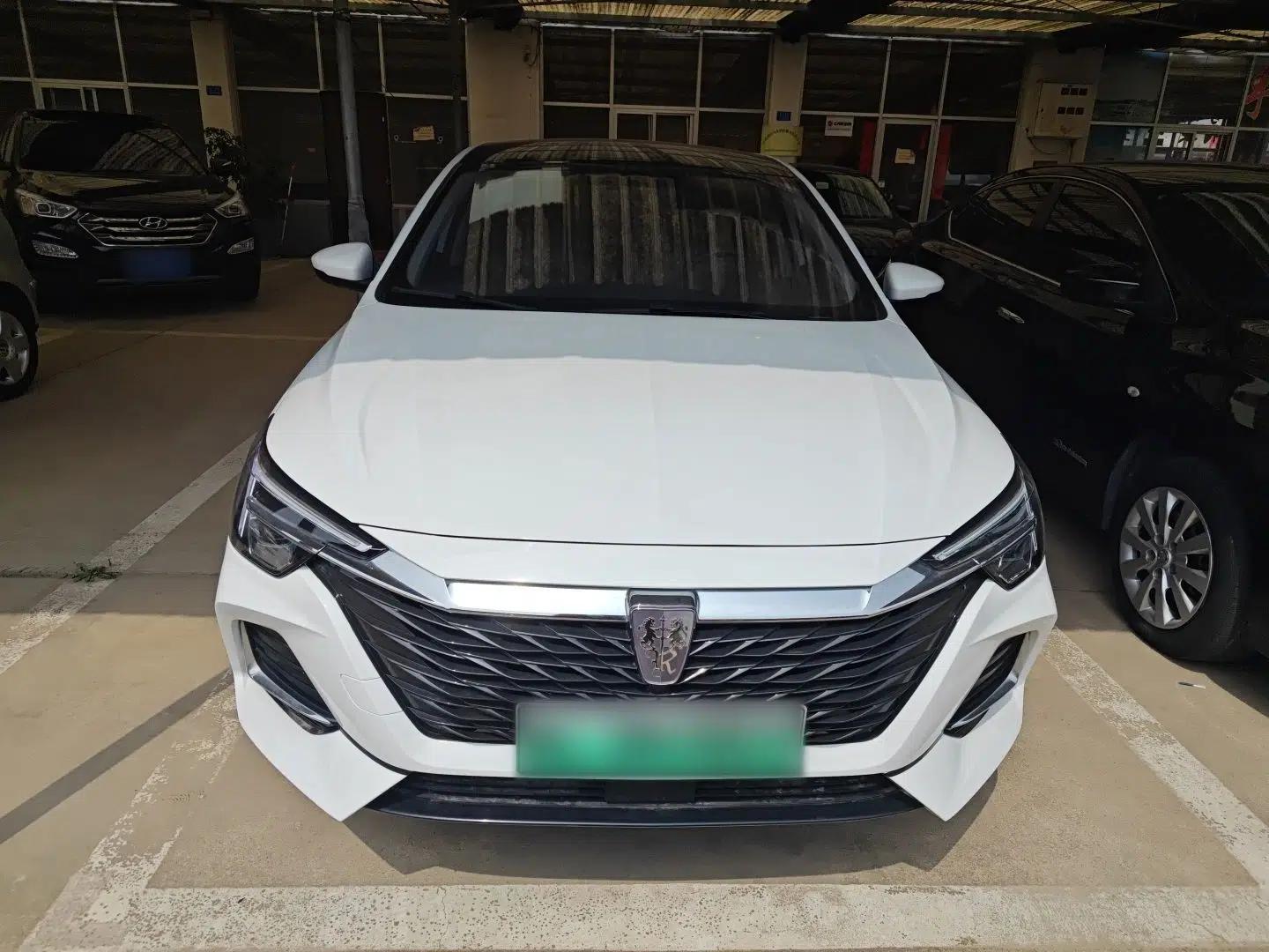 Roewe i6 MAX New Energy 2022 EV 500 Grand Touring Edition with Sunroof — миниатюра 2