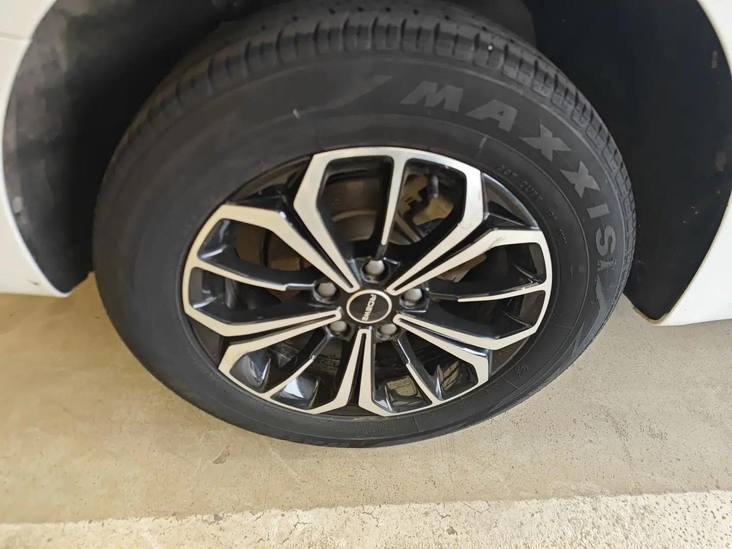 Roewe i6 MAX New Energy 2022 EV 500 Grand Touring Edition with Sunroof — миниатюра 10