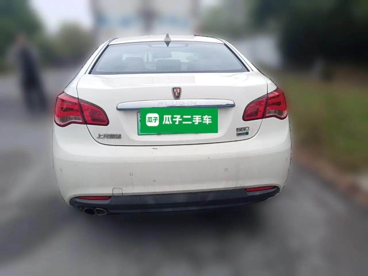 Roewe e550 2016 Deluxe Edition — миниатюра 5