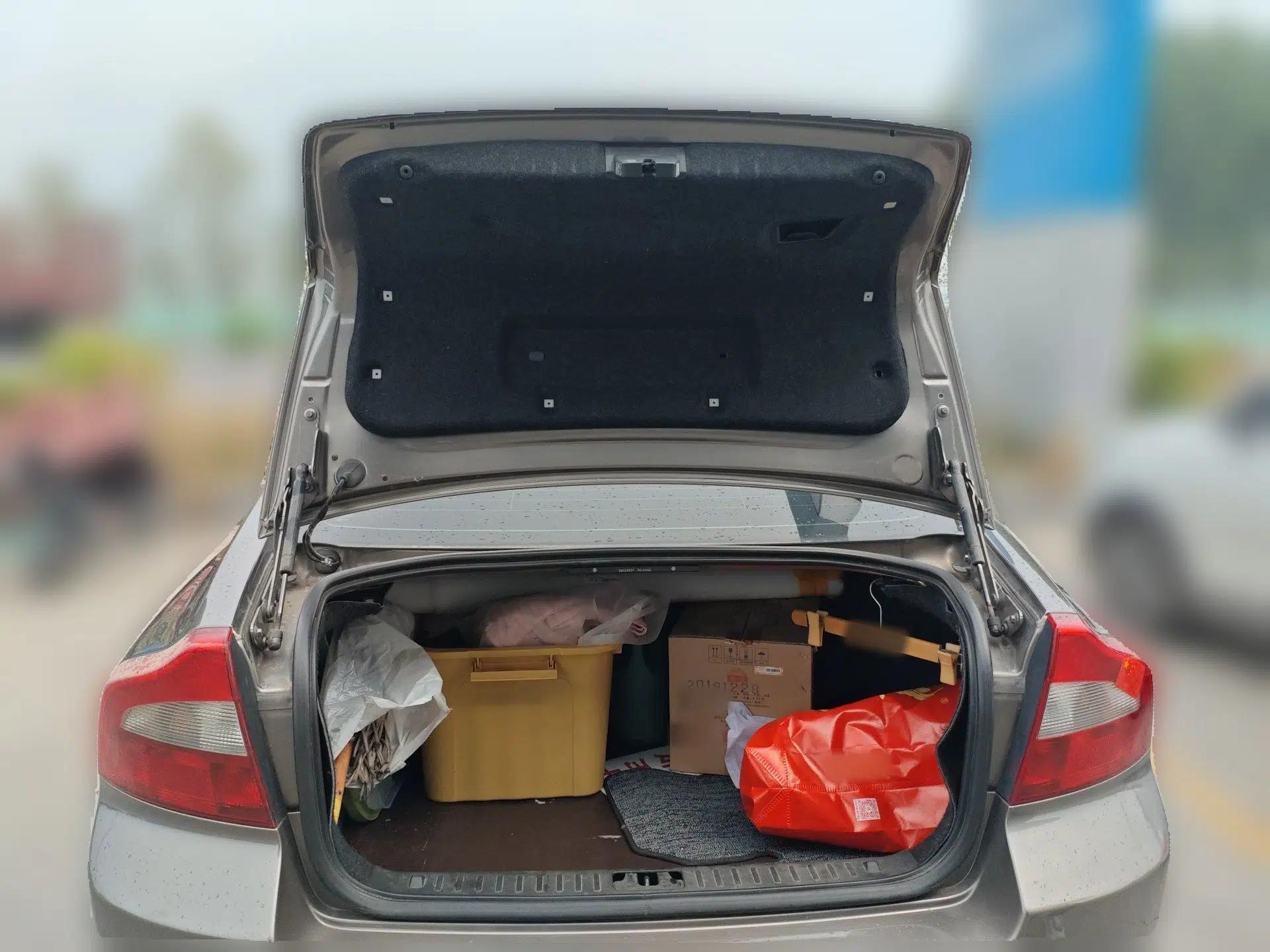 Volvo S80L 2011 2.0T ZhiZun Edition — миниатюра 20