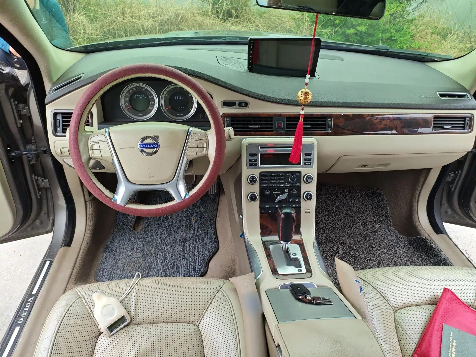 Volvo S80L 2011 2.0T ZhiZun Edition — миниатюра 10