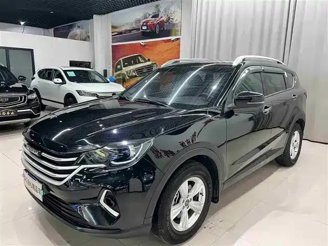 Jetour X70M 2022 1.5T Manual Avant-garde Partner 7-seater
