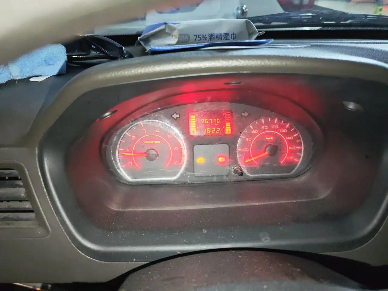 Wuling Rongguang S 2021 1.2L Base Model 7-Seater LSI — миниатюра 13