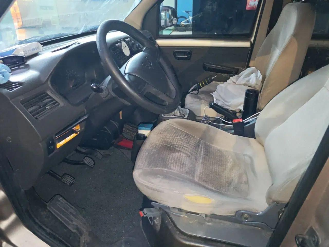 Wuling Rongguang S 2021 1.2L Base Model 7-Seater LSI — миниатюра 16