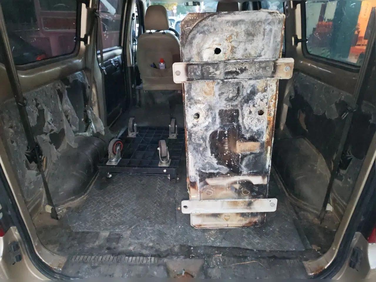 Wuling Rongguang S 2021 1.2L Base Model 7-Seater LSI — миниатюра 20