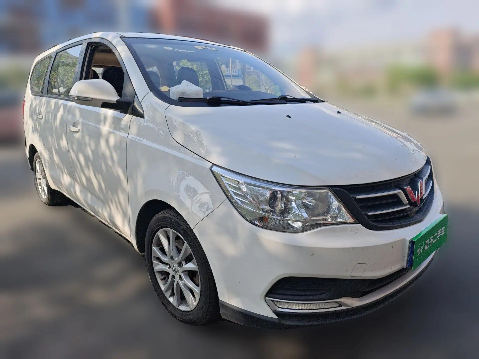 Wuling 730 2020 Commercial Vehicle 1.5L Manual Value Edition 7 Seats — миниатюра 3