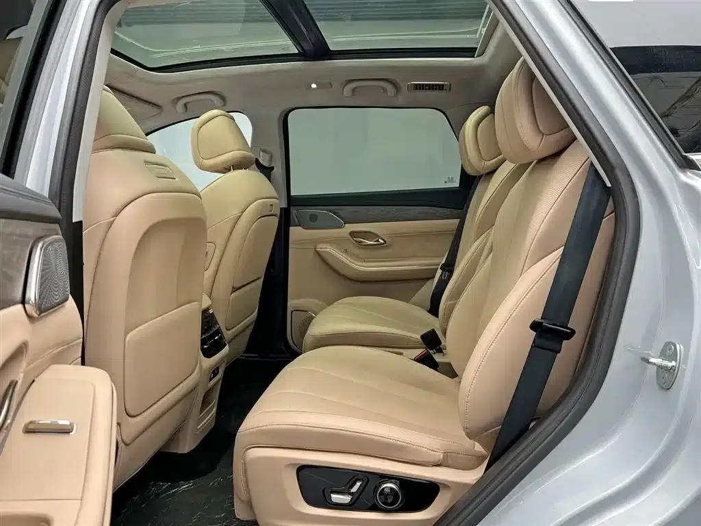 Jetour Mountain & Sea L9 2025 1.5TD 2DHT Flagship Edition 6-seater — миниатюра 16