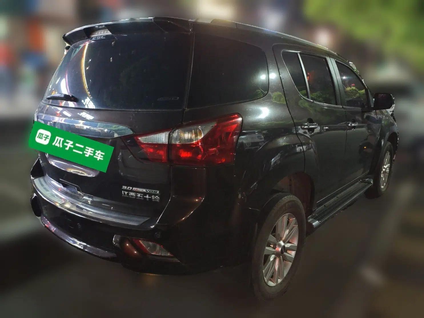 Isuzu mu-X 2017 3.0T Four-Wheel Drive Automatic Luxury 7-Seater China V Emission Standard — миниатюра 6