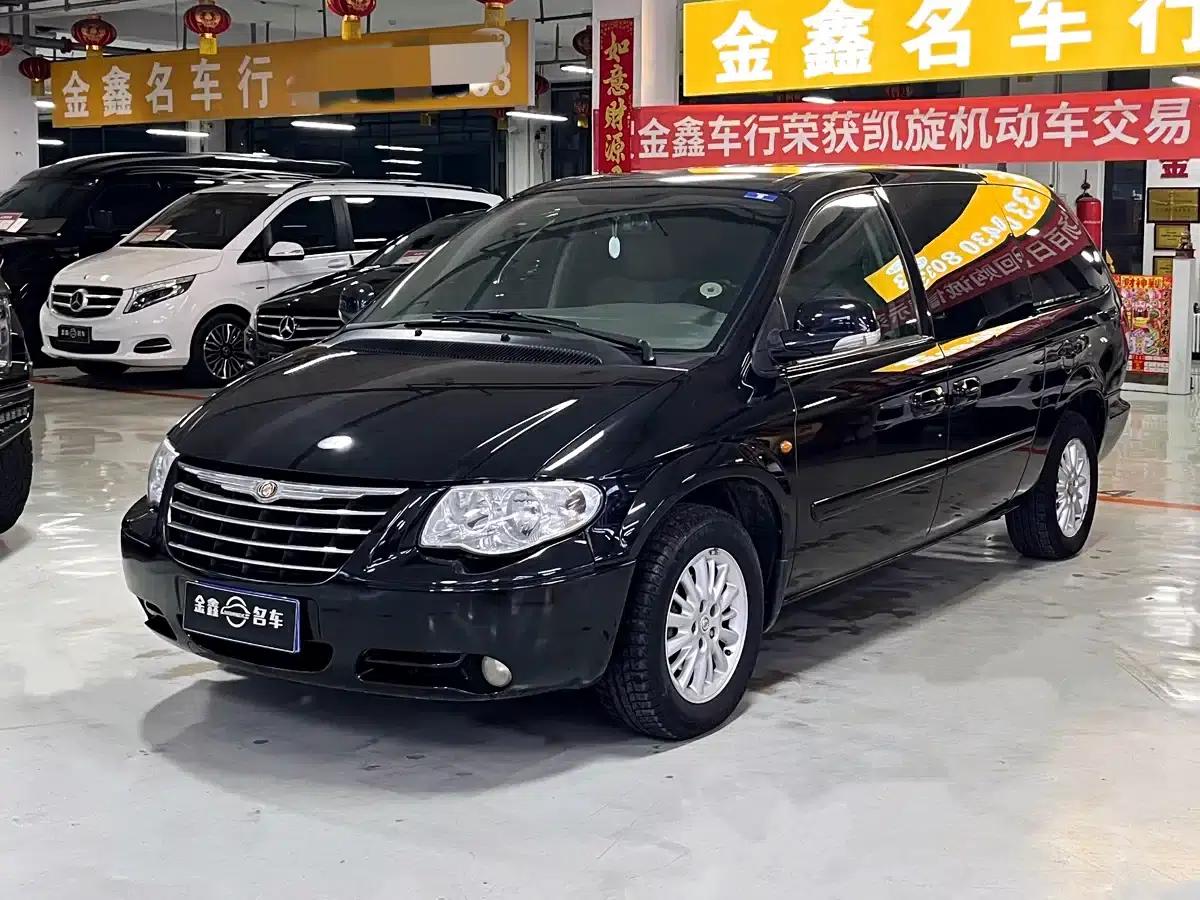 2012 Grand Voyager 3.0L Classic Edition — миниатюра 1