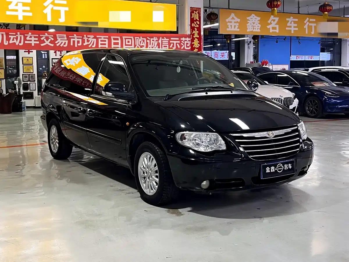 2012 Grand Voyager 3.0L Classic Edition — миниатюра 3