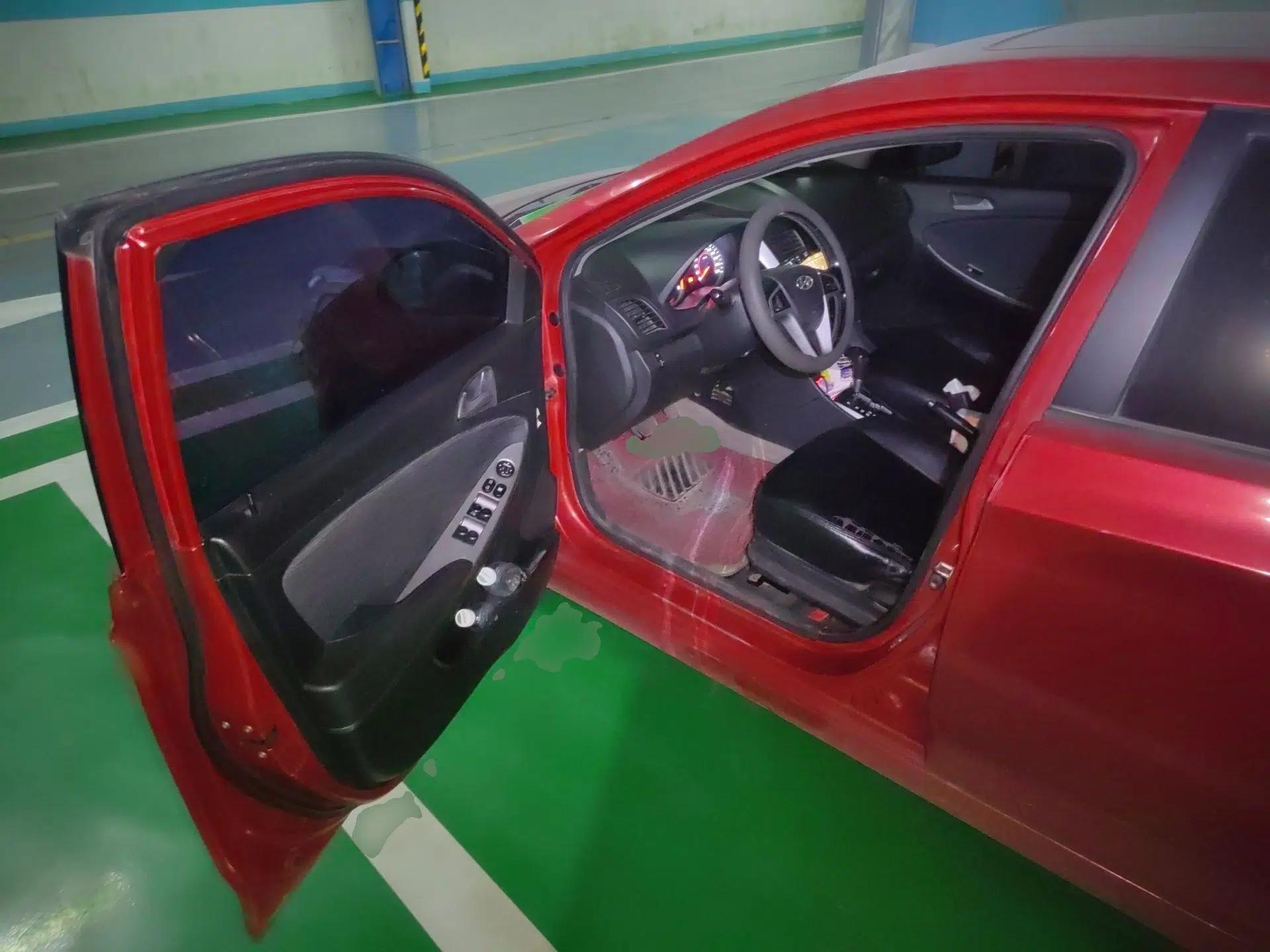 Hyundai Verna Ray 2014 1.4L Automatic GLX — миниатюра 17