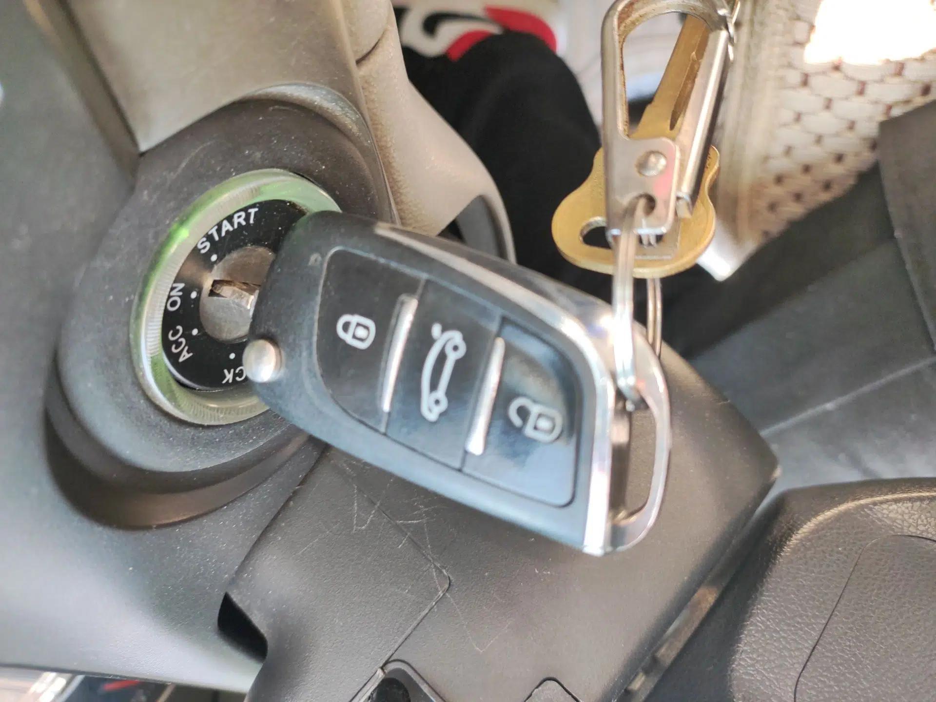 Chevrolet Epica 2011 1.8 ZhiZhen Edition MT — миниатюра 9