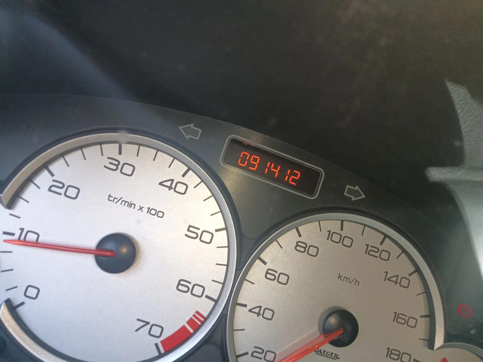 Citroen C2 2012 1.4L Manual Sport Model — миниатюра 13