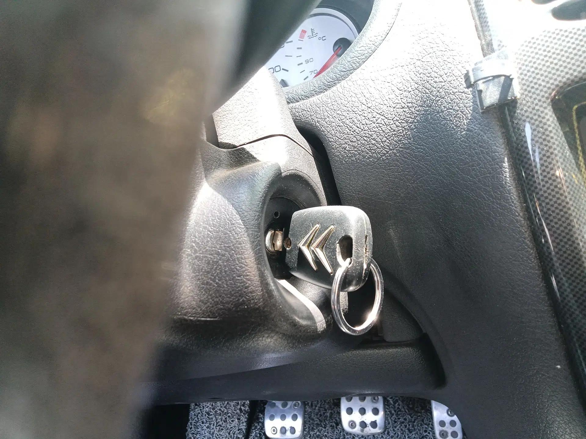 Citroen C2 2012 1.4L Manual Sport Model — миниатюра 9