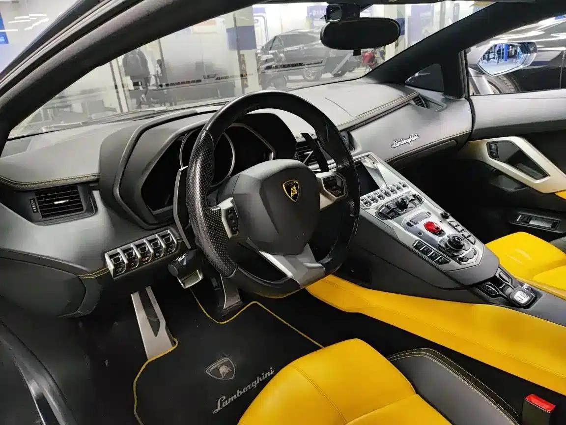 2011 Aventador LP 700-4 — миниатюра 13