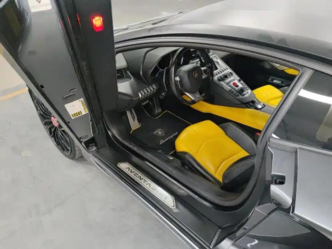 2011 Aventador LP 700-4 — миниатюра 6