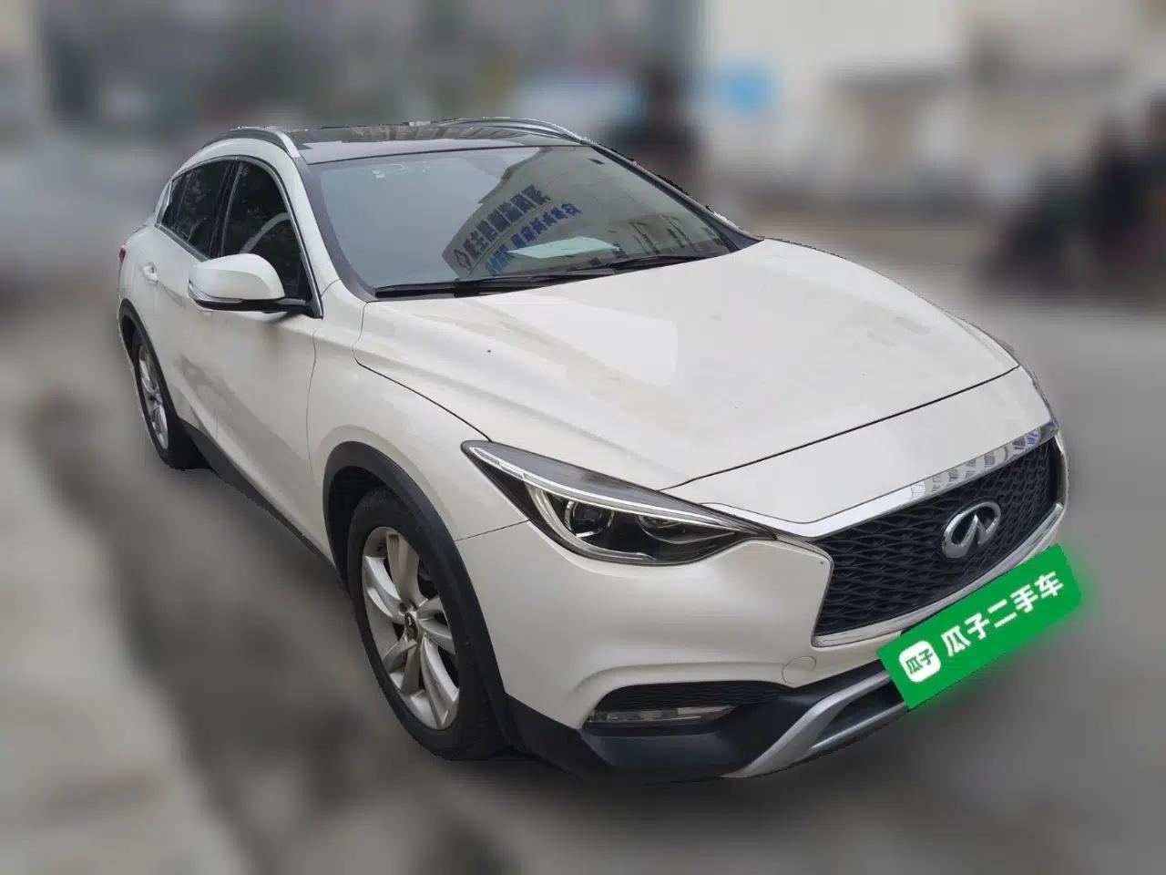 Infiniti QX30 2017 1.6T Two-Wheel-Drive Sport Edition — миниатюра 3