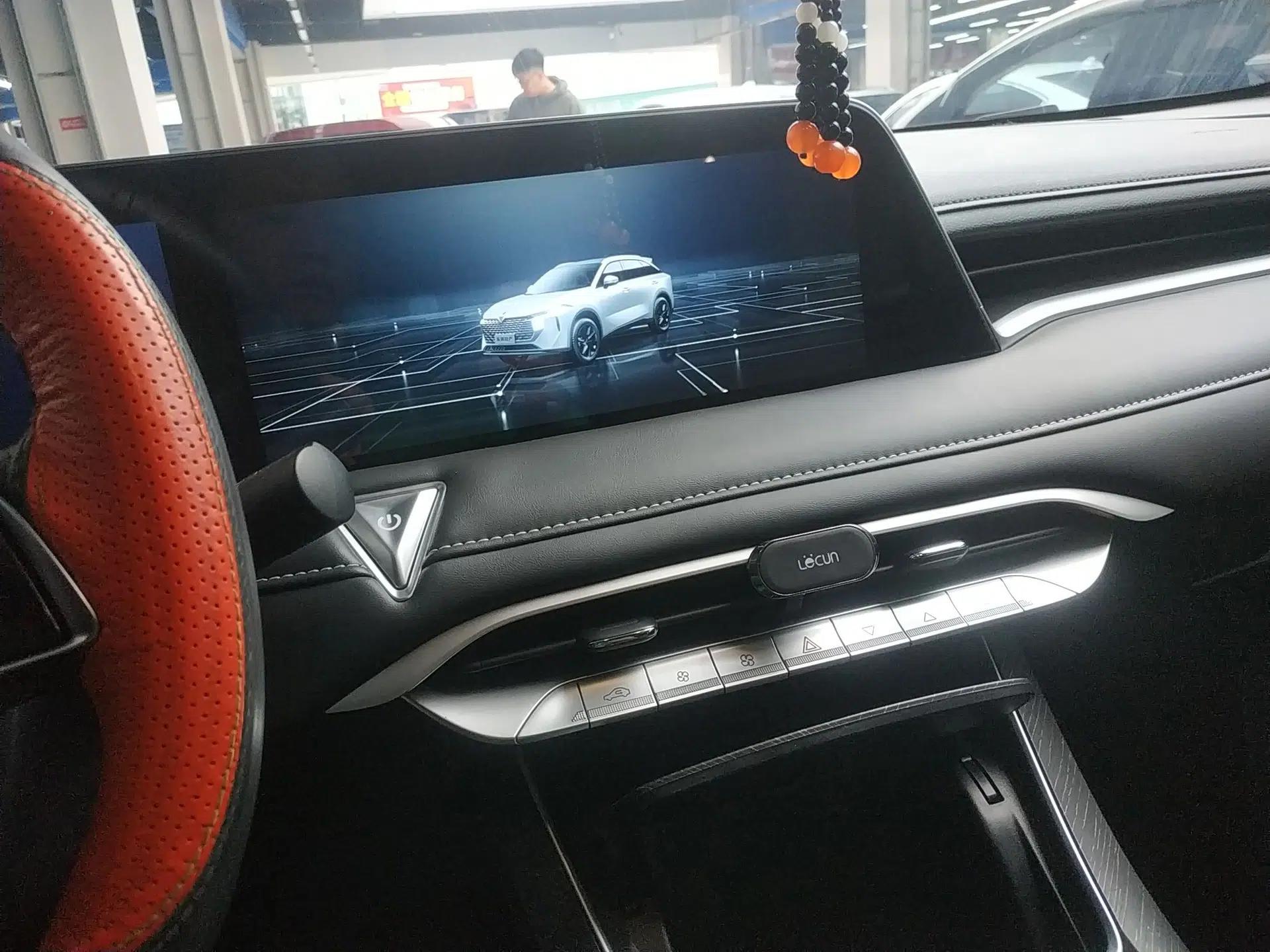 Venucia V 2024 260T Idol Joy Ride Pro Edition — миниатюра 15