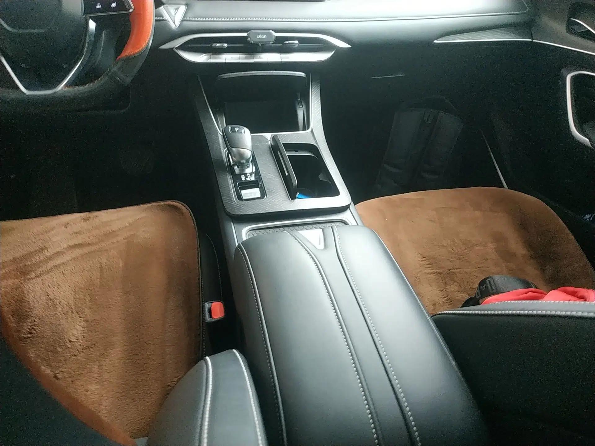 Venucia V 2024 260T Idol Joy Ride Pro Edition — миниатюра 16