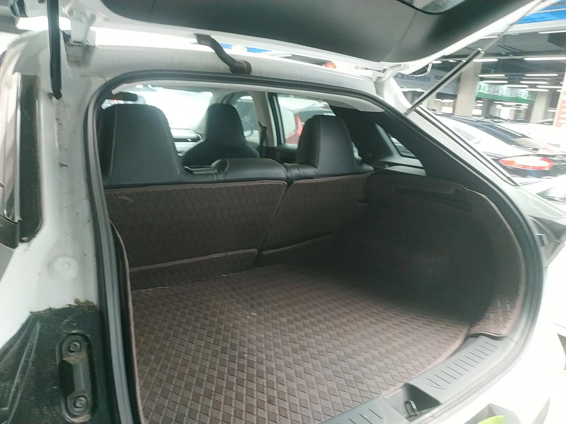 Venucia V 2024 260T Idol Joy Ride Pro Edition — миниатюра 21