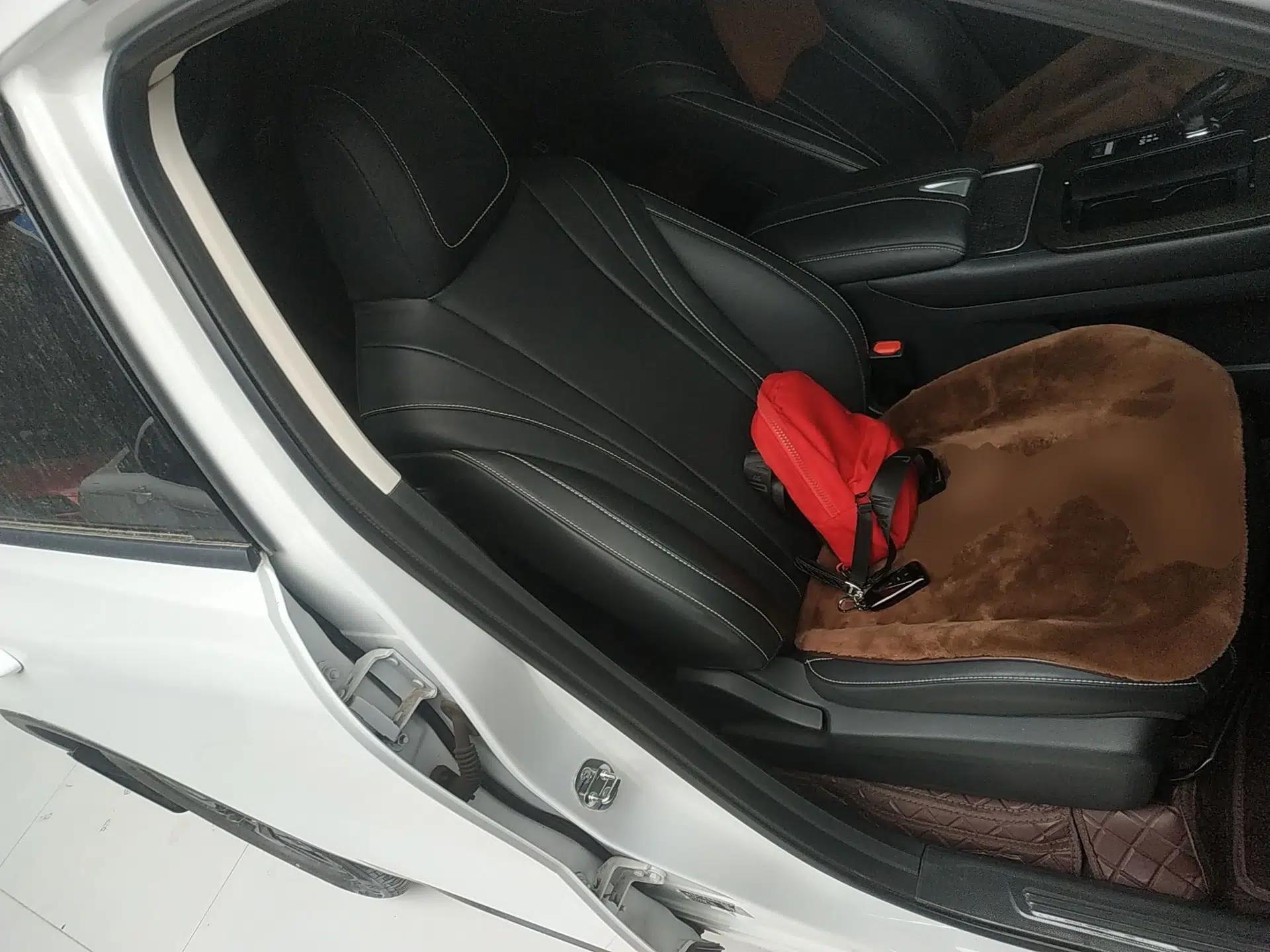 Venucia V 2024 260T Idol Joy Ride Pro Edition — миниатюра 23