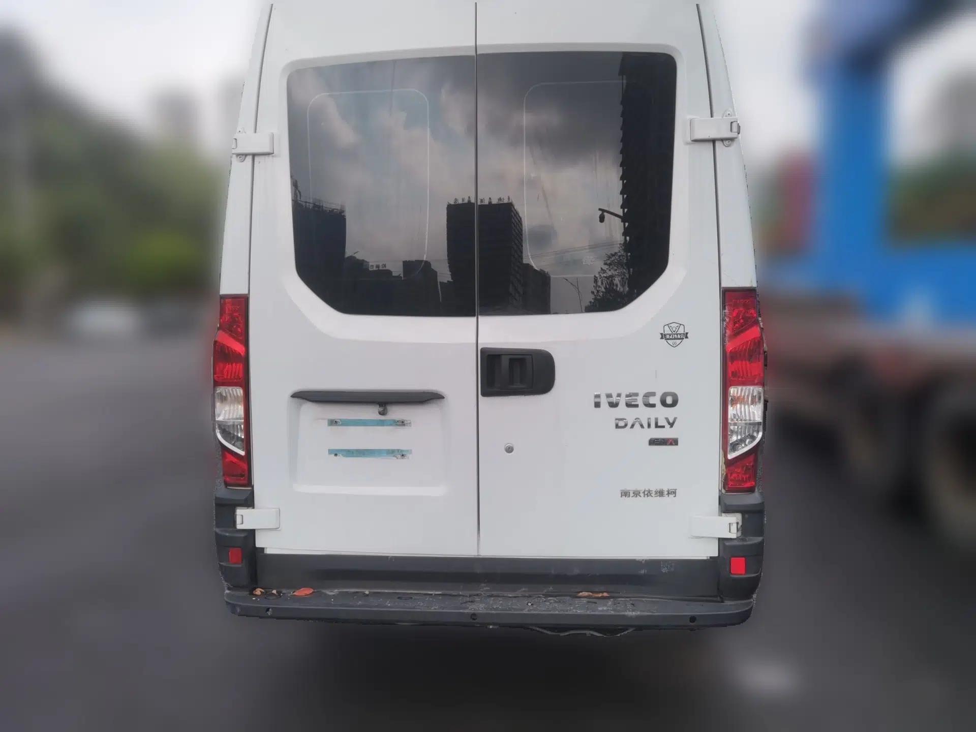 Iveco Eurocargo 2020 2.3T Manual Super Rui Long Wheelbase Short Overhang High Roof High Performance F1A — миниатюра 5
