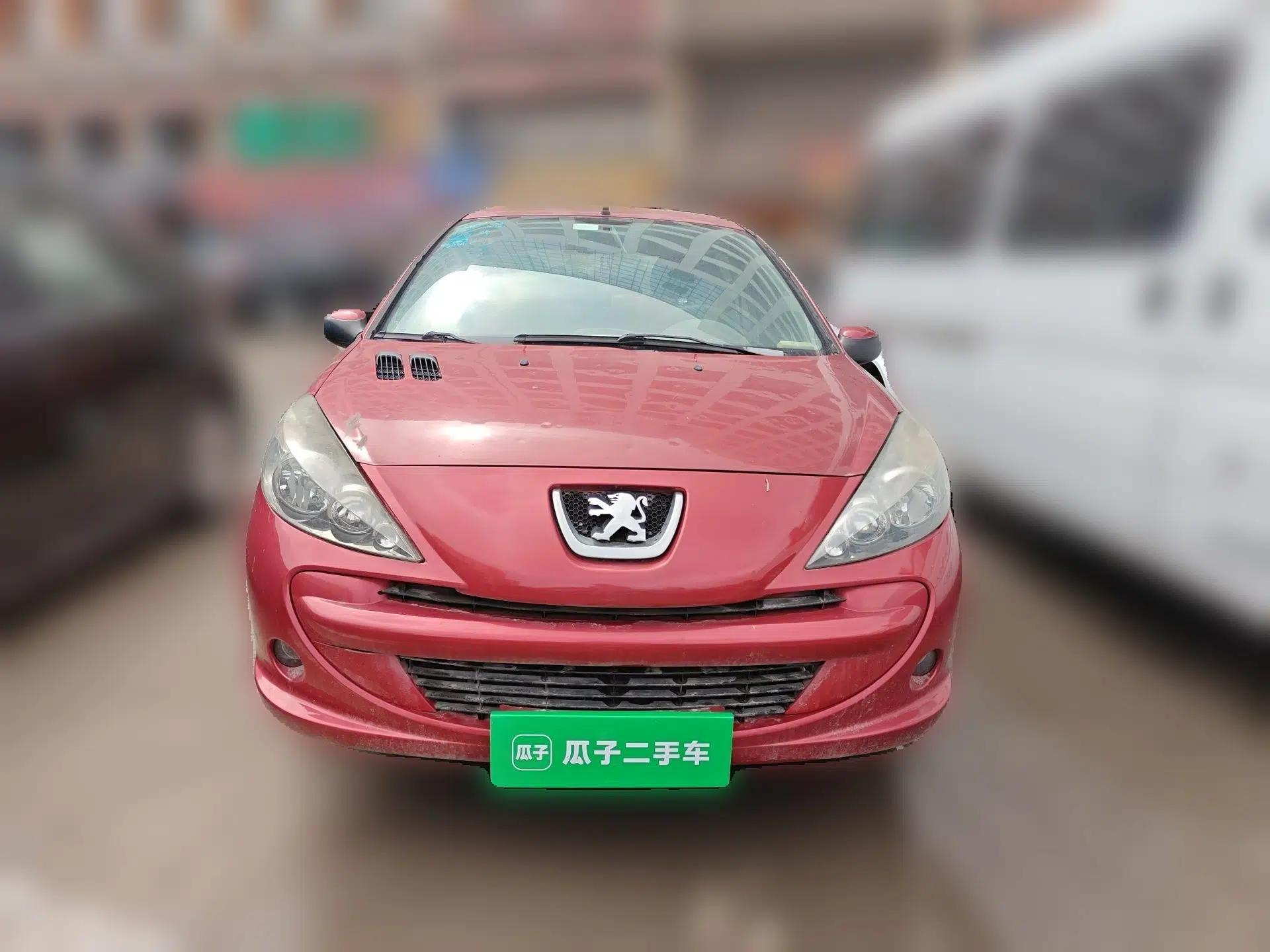 Peugeot 207 2011 Hatchback 1.4L Manual Yule Edition — миниатюра 2