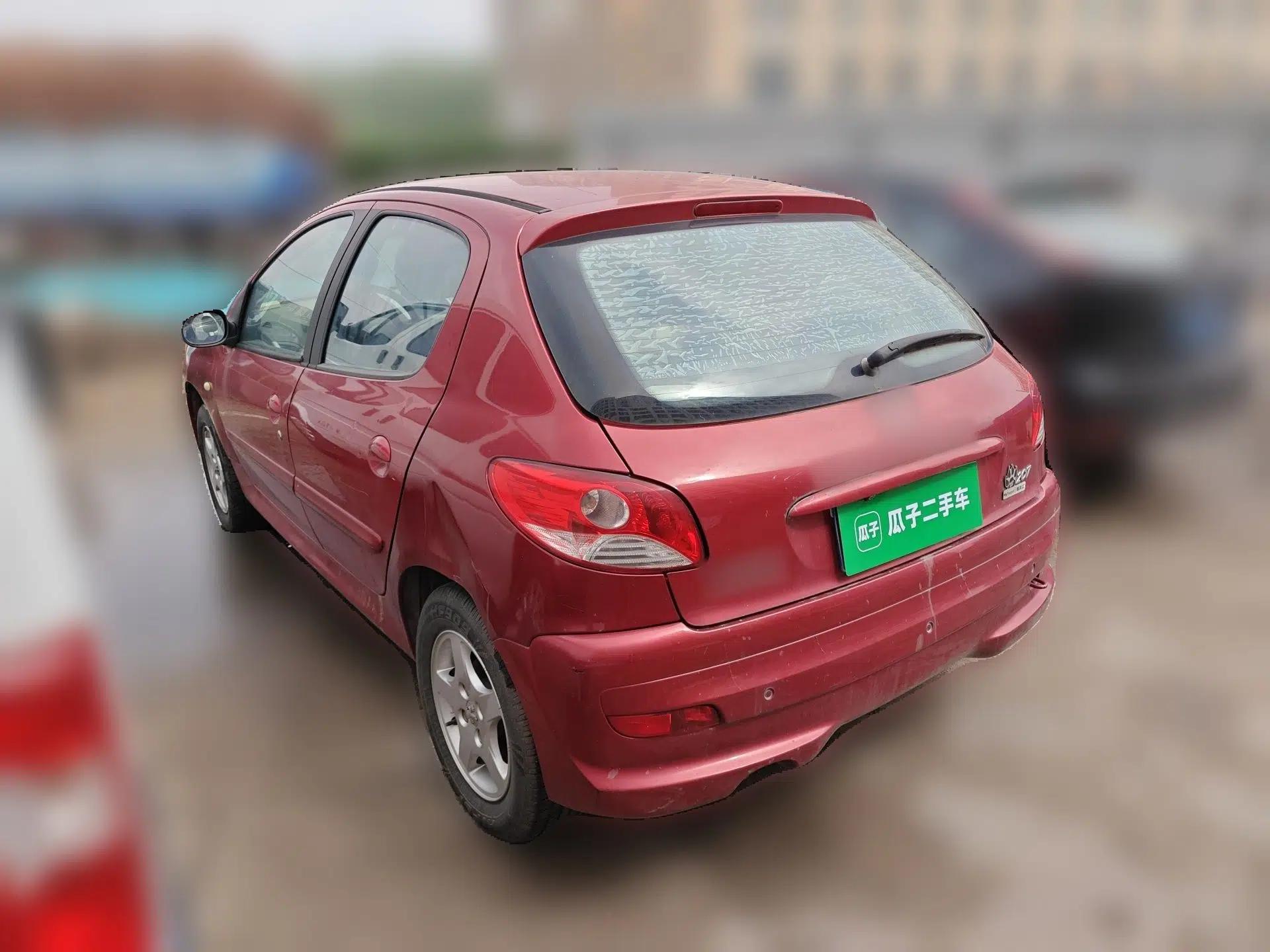 Peugeot 207 2011 Hatchback 1.4L Manual Yule Edition — миниатюра 4