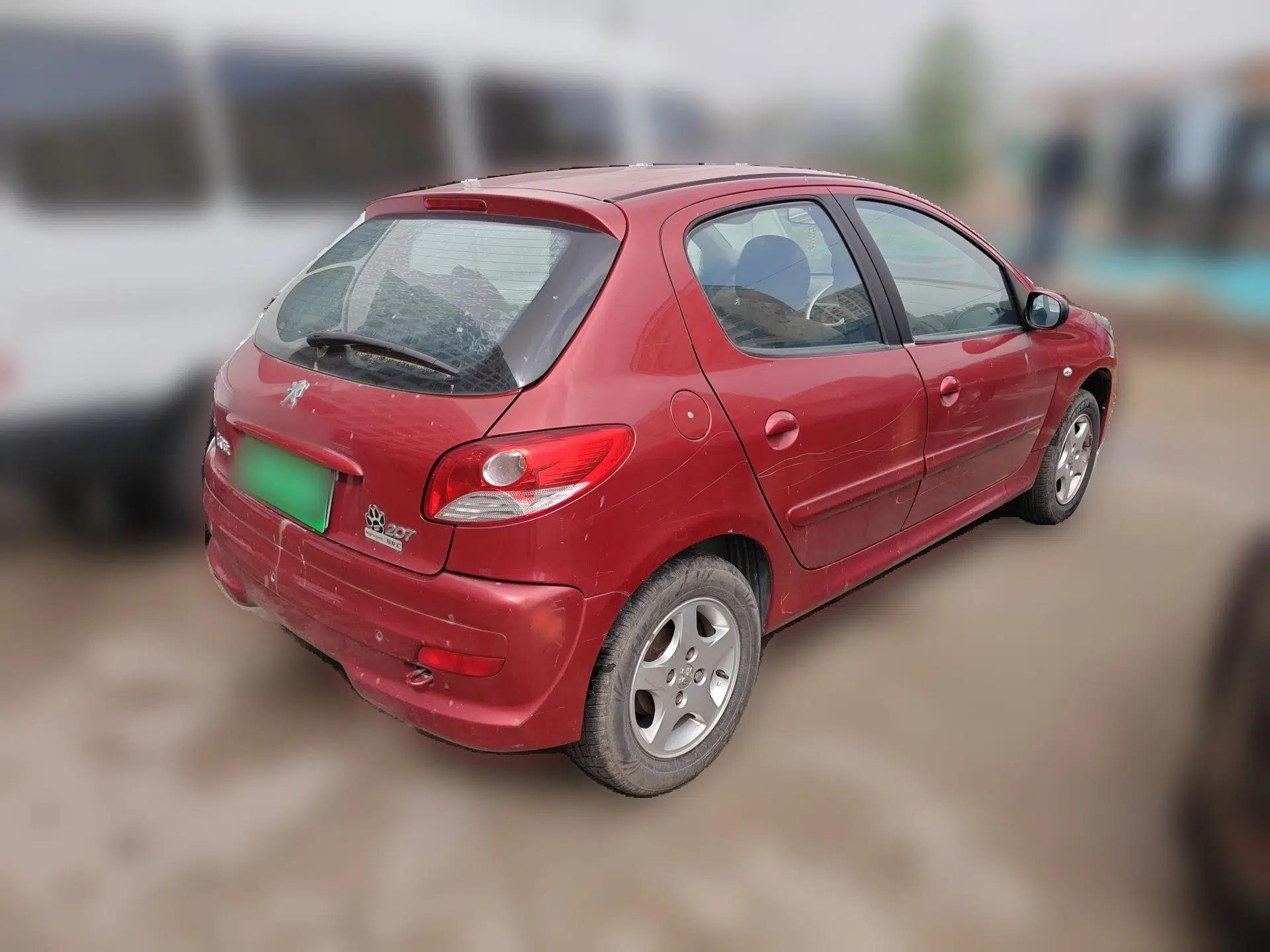 Peugeot 207 2011 Hatchback 1.4L Manual Yule Edition — миниатюра 6