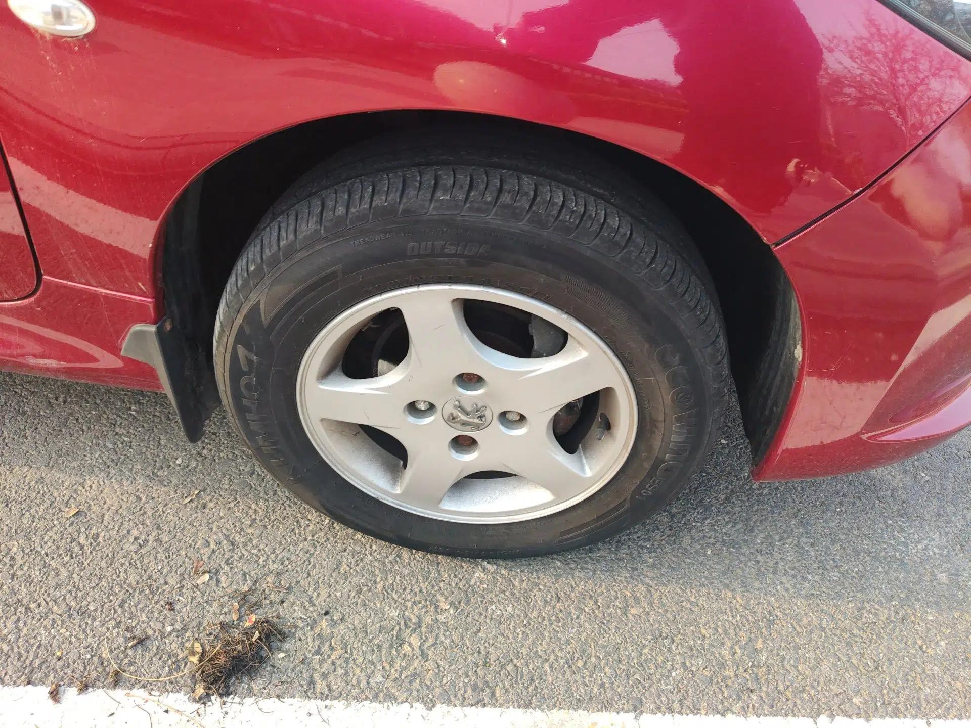 Peugeot 207 2011 Hatchback 1.4L Manual Yule Edition — миниатюра 8