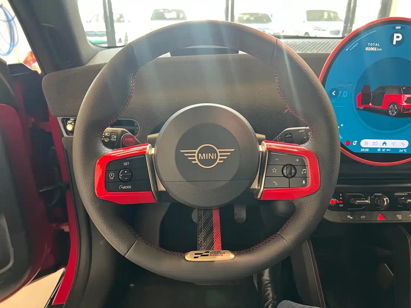 2025 JOHN COOPER WORKS Electric MINI JCW — миниатюра 11