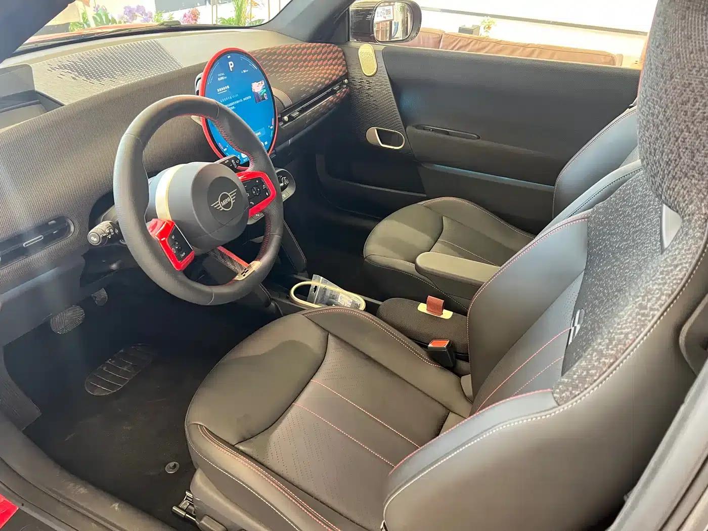 2025 JOHN COOPER WORKS Electric MINI JCW — миниатюра 8