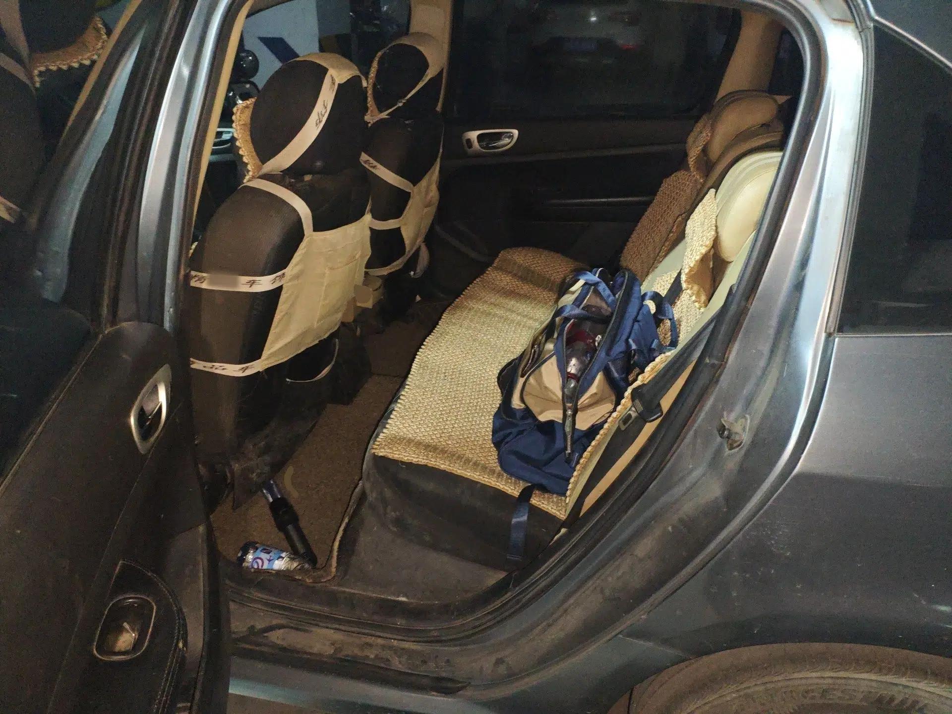 Peugeot 307 2010 Sedan 1.6L Manual Comfort Edition — миниатюра 18
