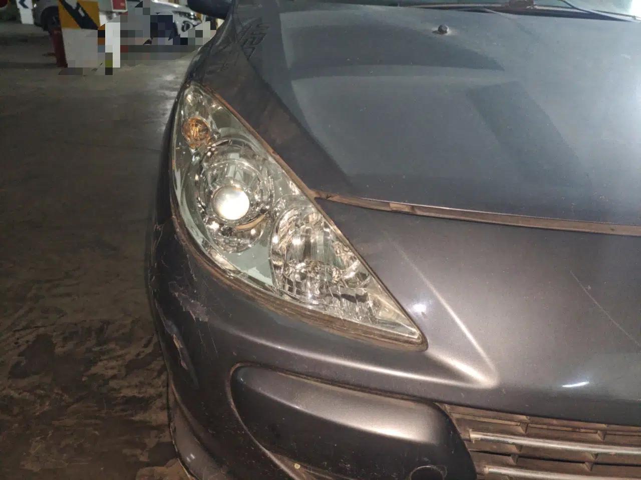 Peugeot 307 2010 Sedan 1.6L Manual Comfort Edition — миниатюра 7