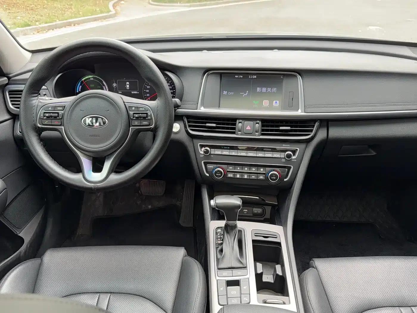 Kia K5 PHEV 2018 2.0L Premium Edition — миниатюра 16
