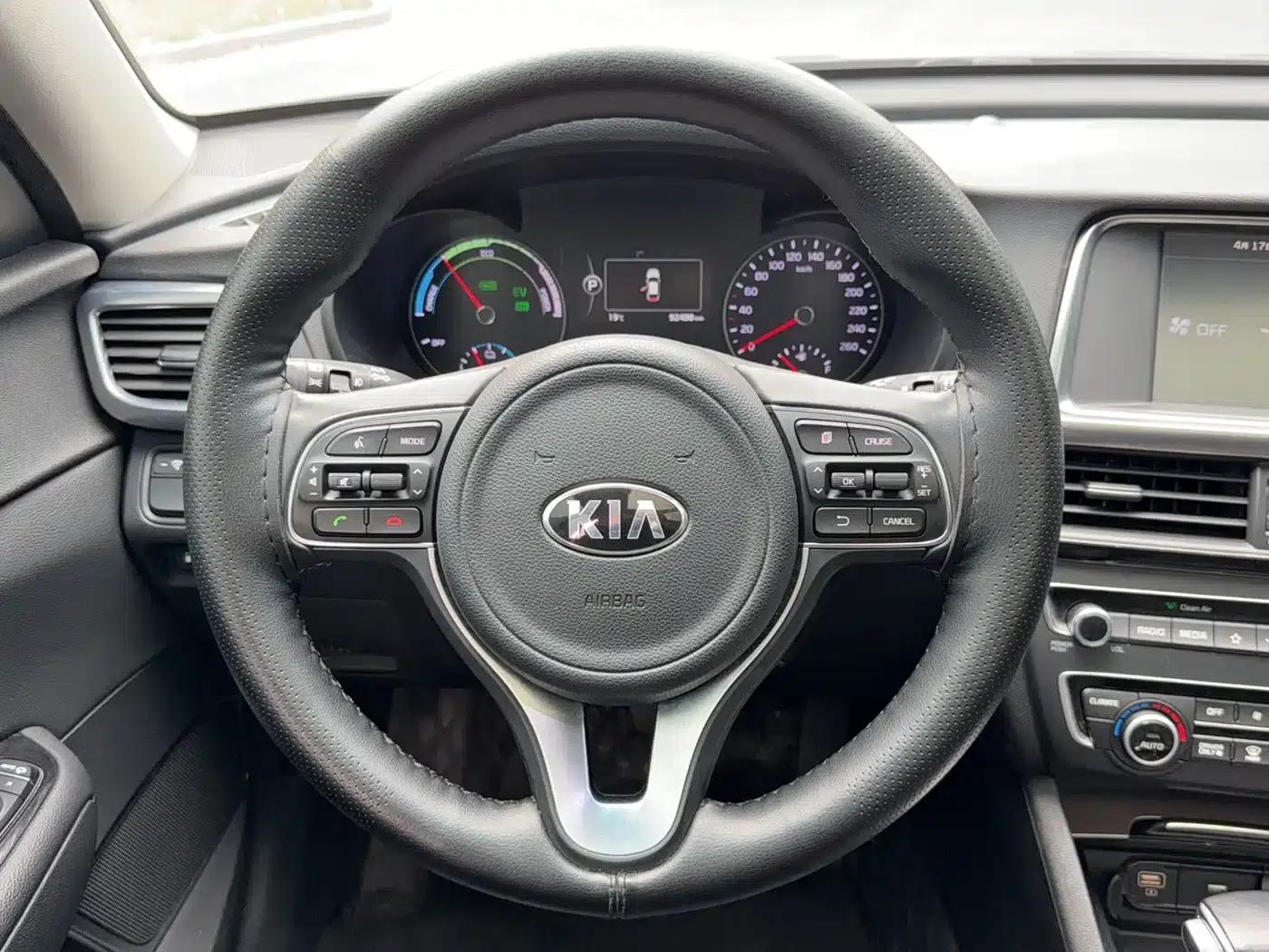 Kia K5 PHEV 2018 2.0L Premium Edition — миниатюра 17