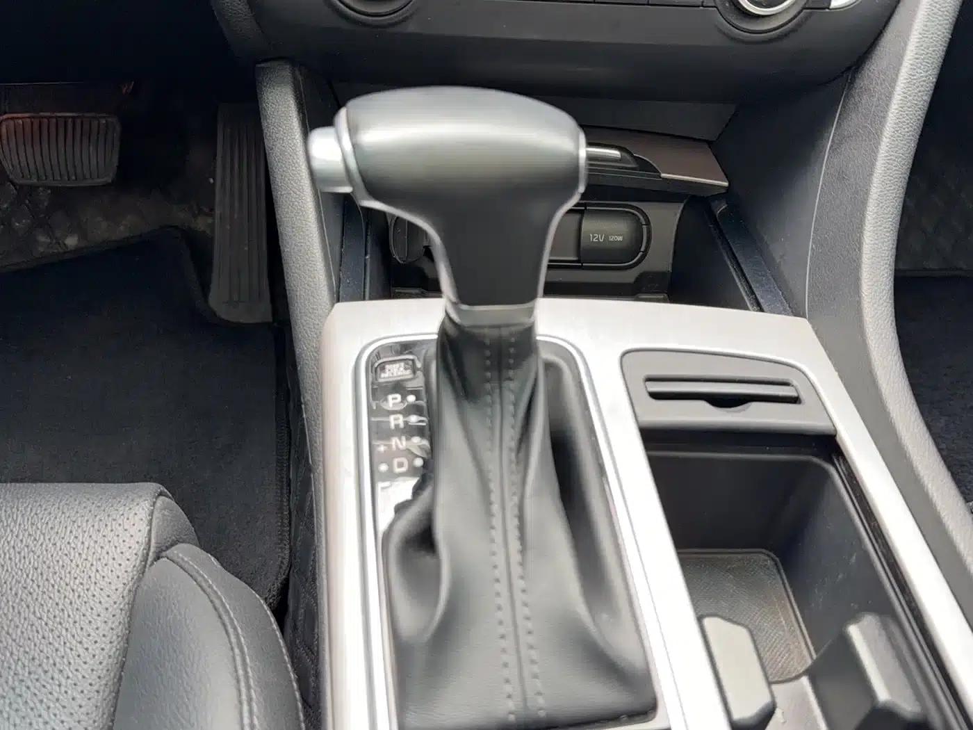 Kia K5 PHEV 2018 2.0L Premium Edition — миниатюра 19