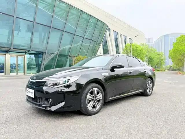 Kia K5 PHEV 2018 2.0L Premium Edition