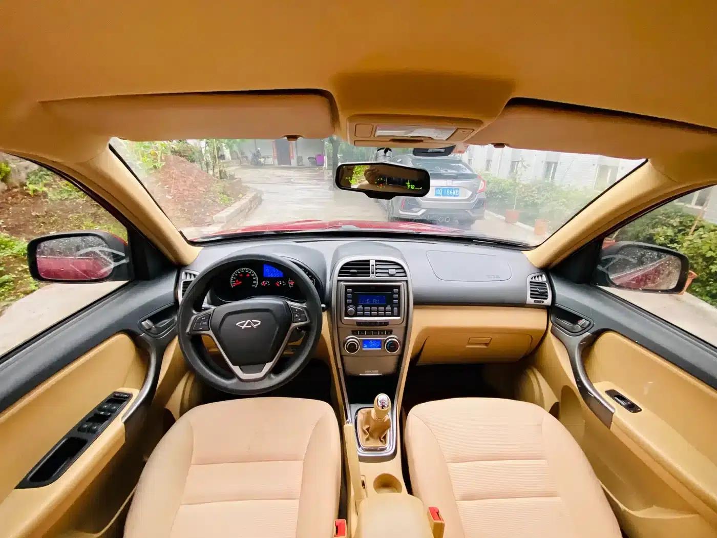 Chery Tiggo 2013 1.6L Manual New Year Edition DVVT — миниатюра 12