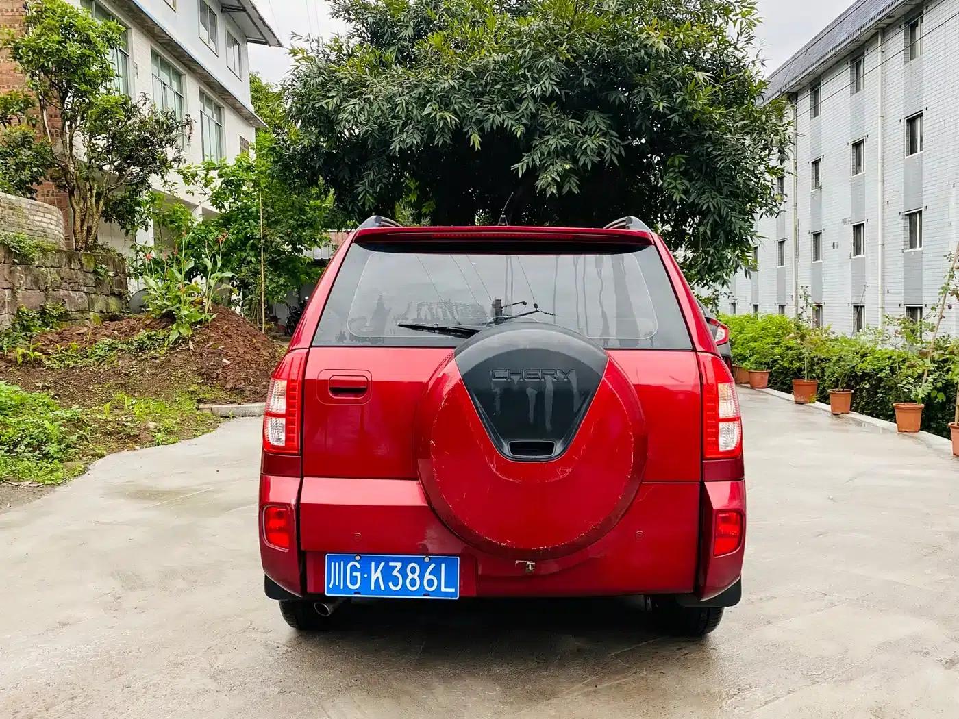 Chery Tiggo 2013 1.6L Manual New Year Edition DVVT — миниатюра 4