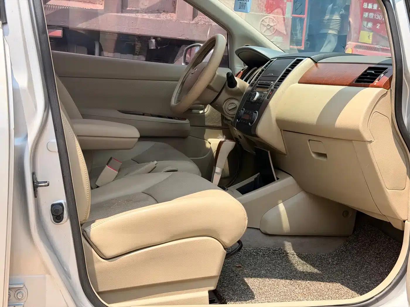 Tiida 2008 1.6L Automatic Intelligent — миниатюра 6