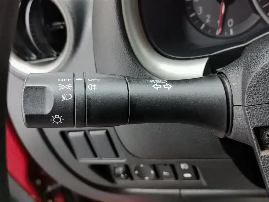 March 2010 1.5L Automatic Easy-Display Edition — миниатюра 21