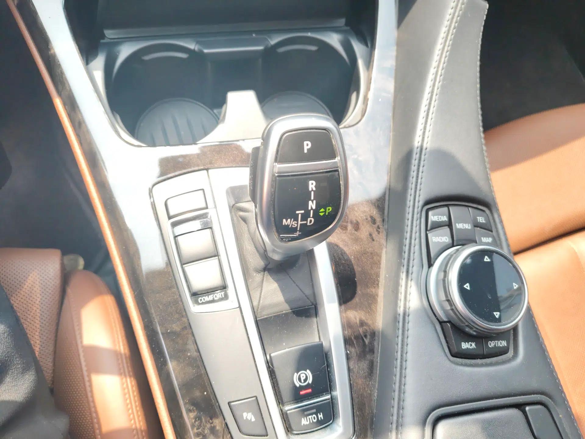 BMW 6 Series  — миниатюра 15