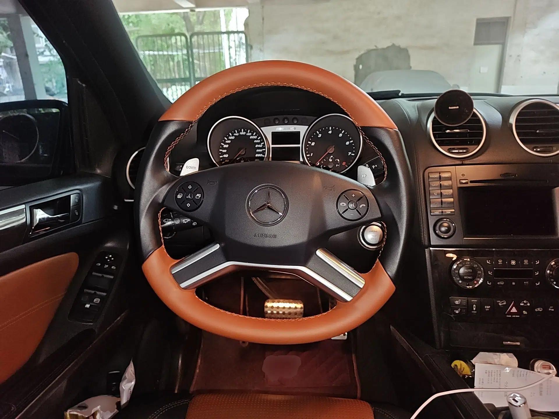Mercedes-Benz M-Class AMG 2007 AMG ML 63 — миниатюра 11