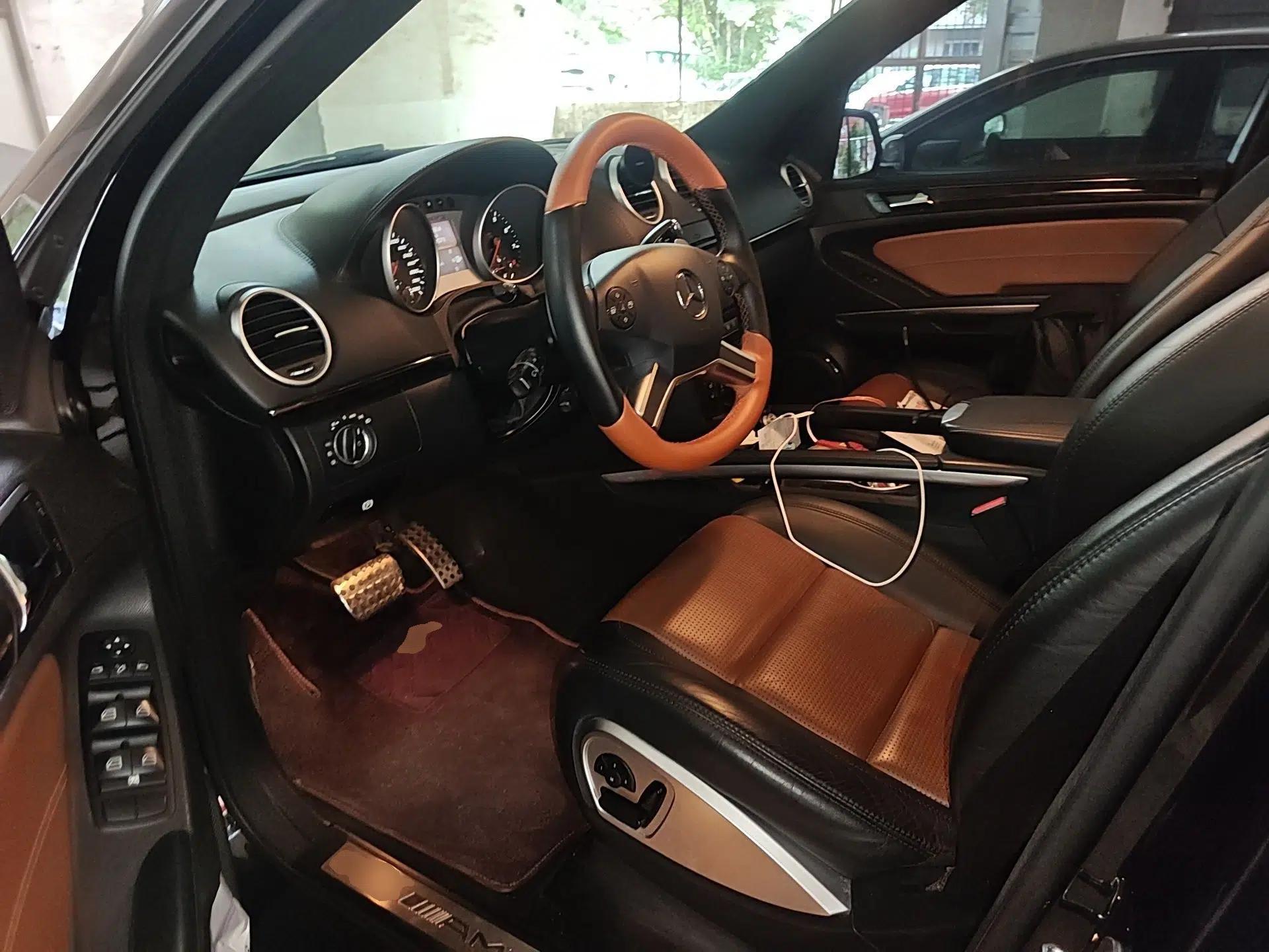 Mercedes-Benz M-Class AMG 2007 AMG ML 63 — миниатюра 17