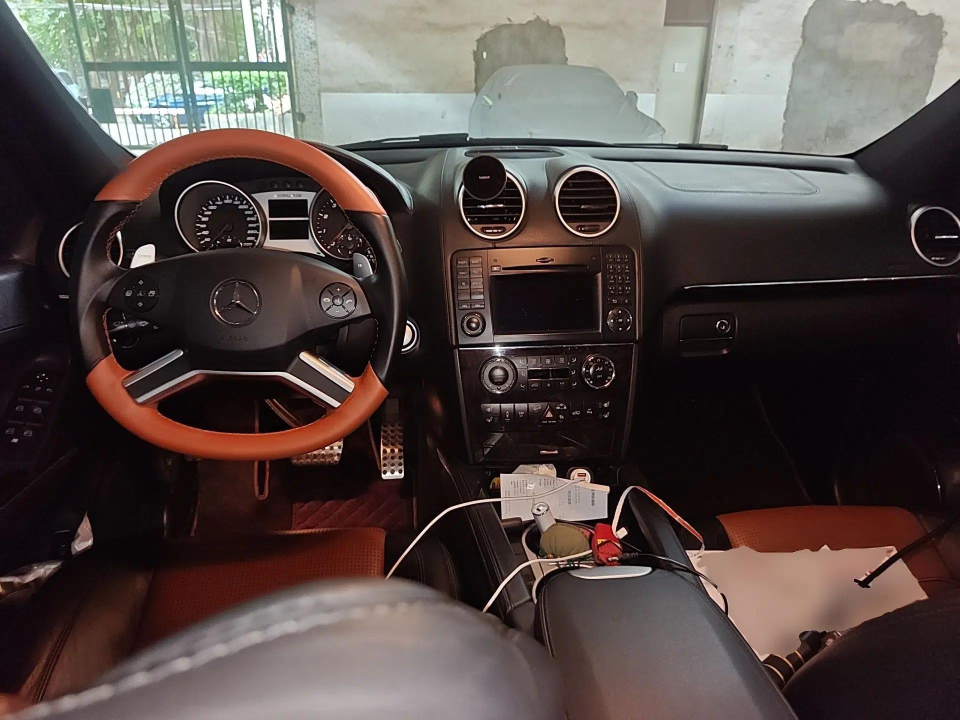 Mercedes-Benz M-Class AMG 2007 AMG ML 63 — миниатюра 10
