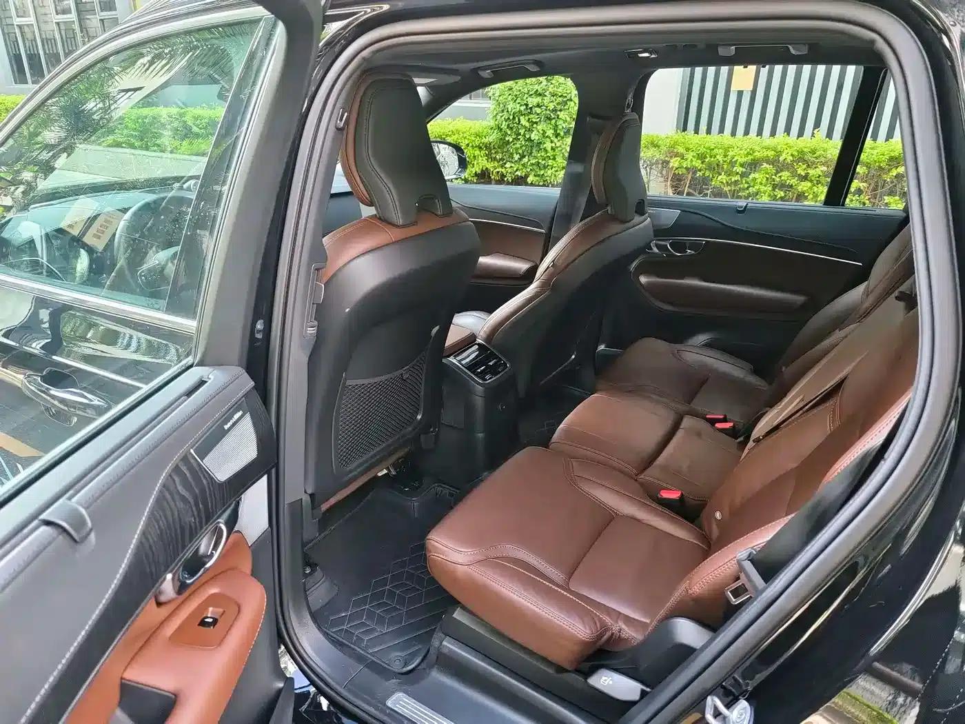 2023 Volvo XC90 Plug-in Hybrid T8 Recharge Luxury 7-Seater — миниатюра 5