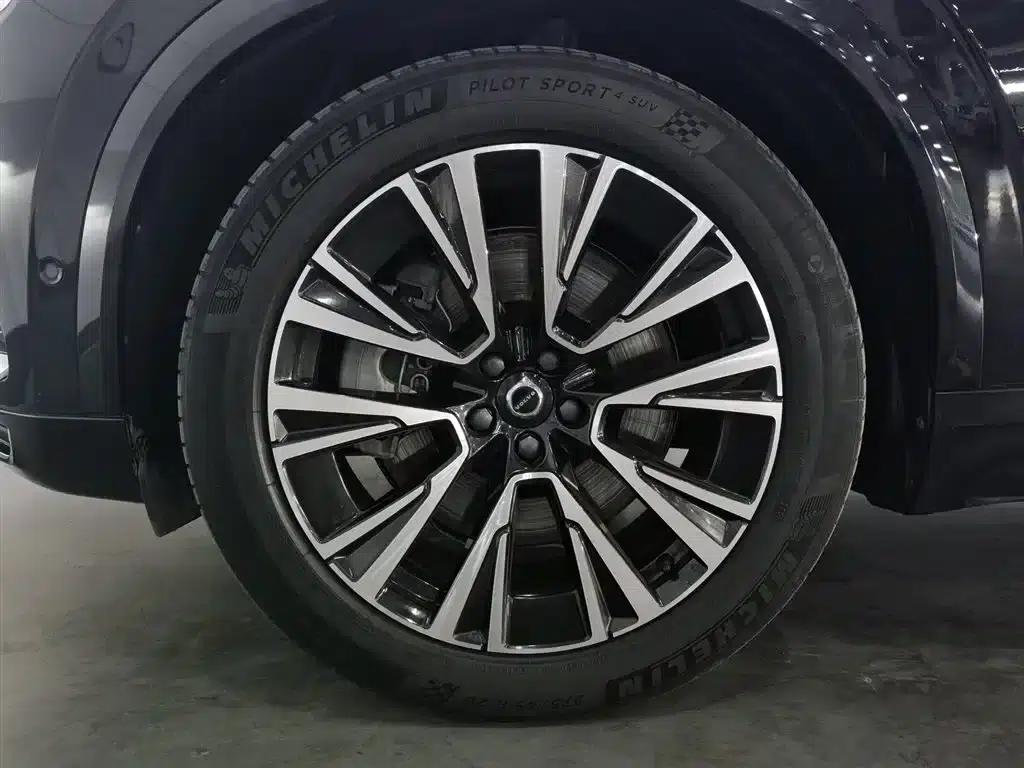 2024 Volvo XC90 Plug-in Hybrid T8 Inscription Luxury Edition (7-seater) — миниатюра 17