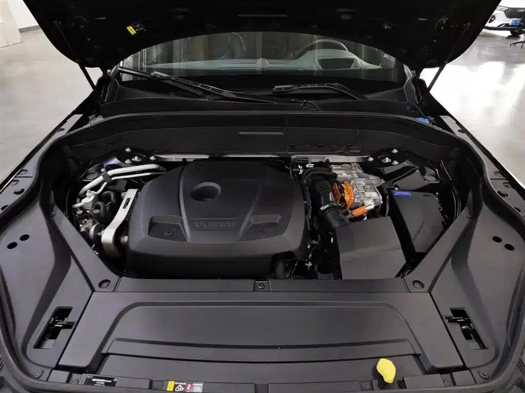 2024 Volvo XC90 Plug-in Hybrid T8 Inscription Luxury Edition (7-seater) — миниатюра 6
